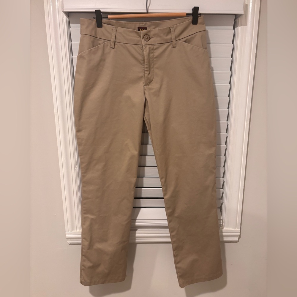 Lee Women’s Tan Wrinkle Free Chino Pants